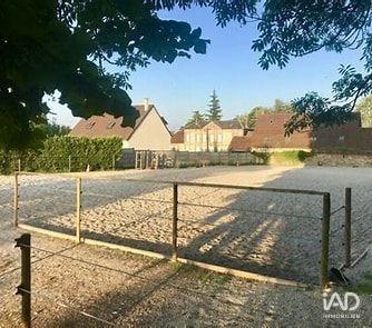 Local commercial - 8 310 m²