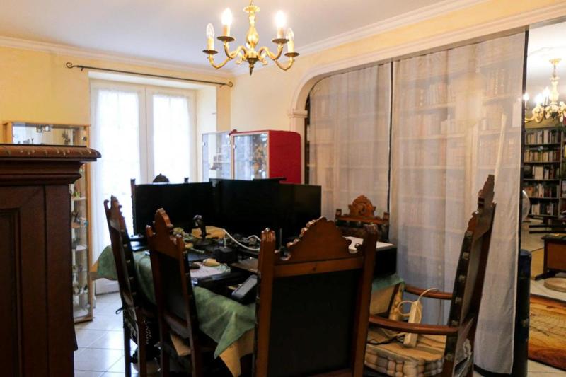 Maison - 200 m² - 8 pièces