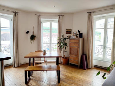 Appartement - 97 m² - 4 pièces