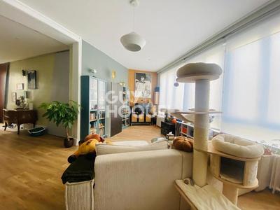 Appartement - 95 m² - 4 pièces