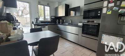 Maison - 95 m² - 4 pièces