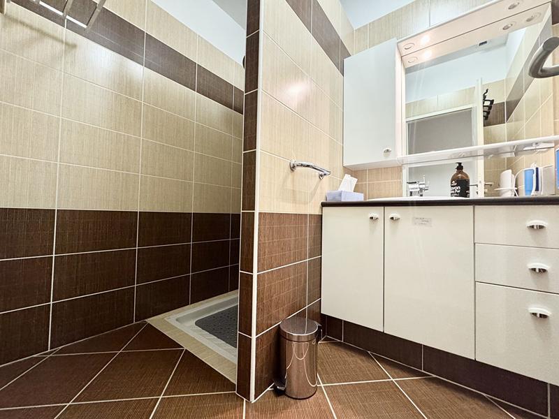 Villa - 240 m² - 8 pièces