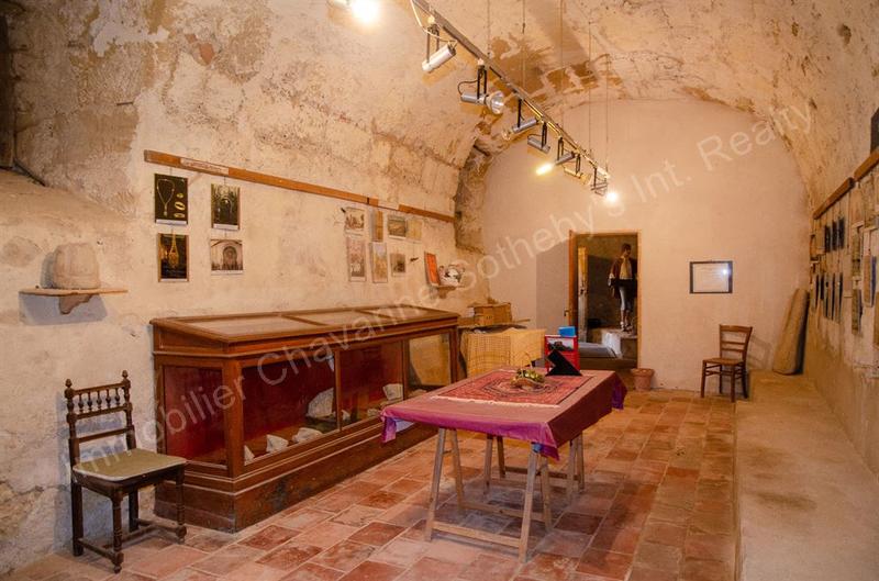 Château - 400 m² - 9 pièces