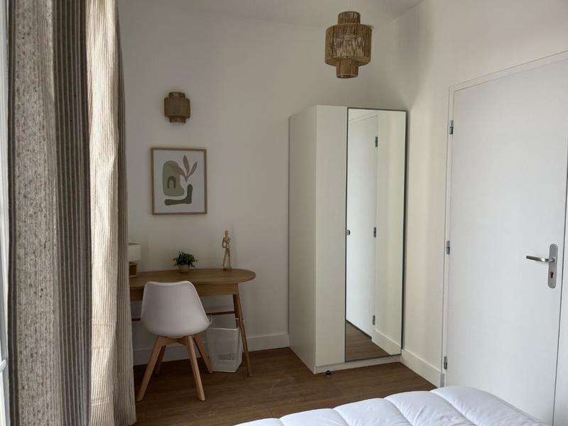 Chambre - 11 m² - 1 pièce
