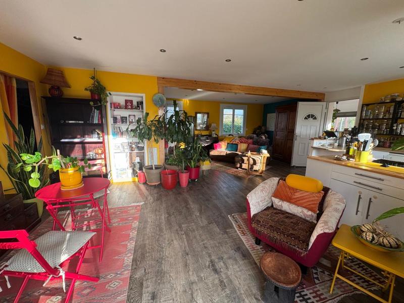 Maison - 110 m² - 4 pièces