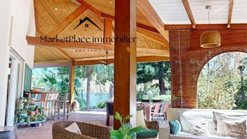 Villa - 300 m² - 8 pièces