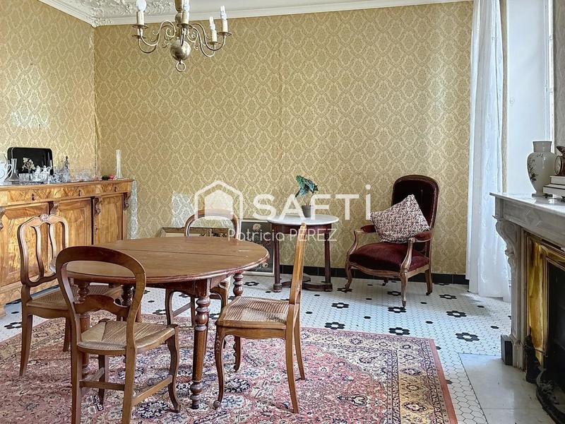 Maison - 316 m² - 10 pièces