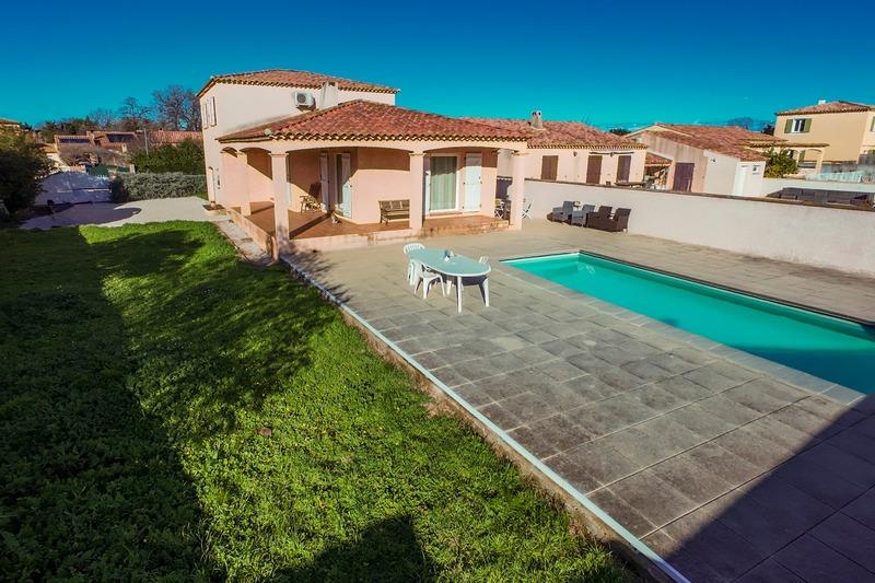 Maison - 114 m² - 6 pièces