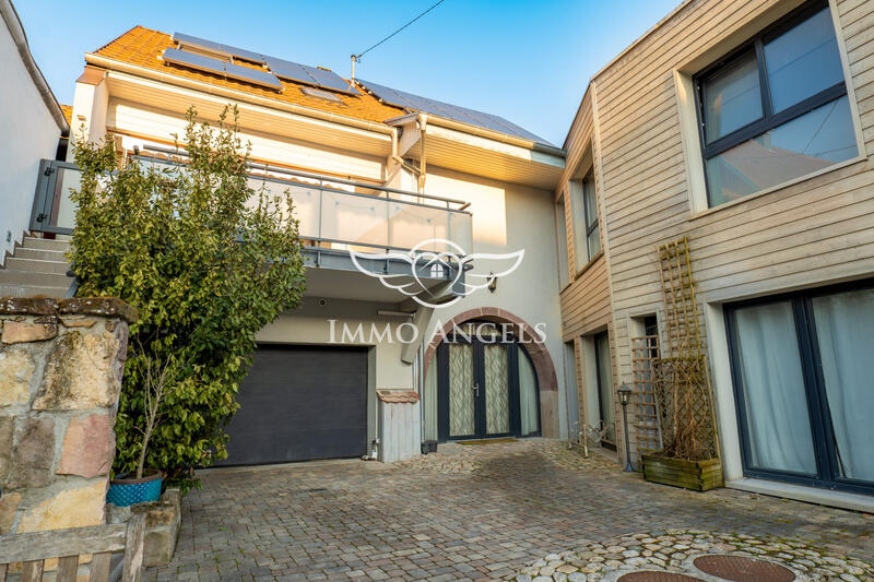 Maison ancienne - 224 m² - 8 pièces