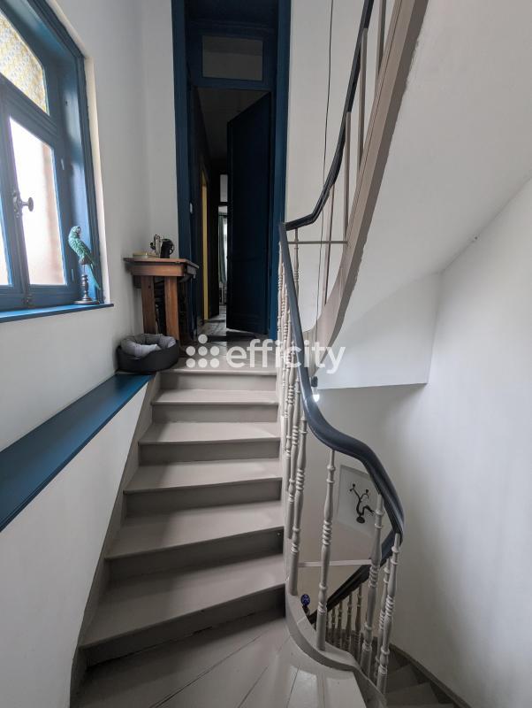 Maison - 165 m² - 10 pièces