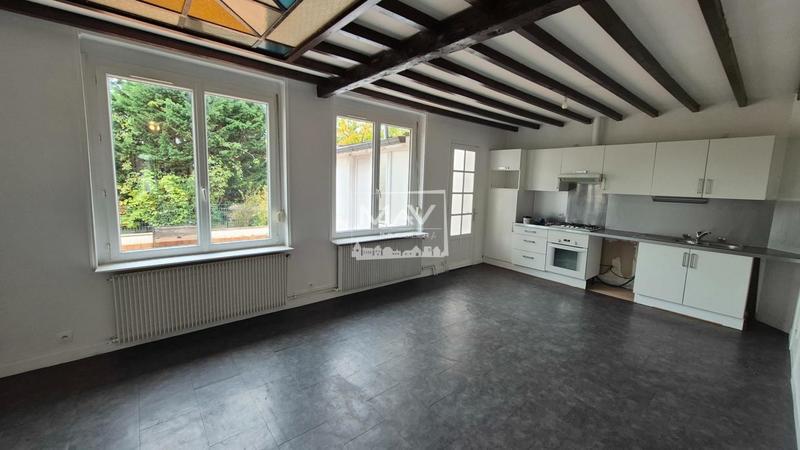 Maison - 210 m² - 8 pièces