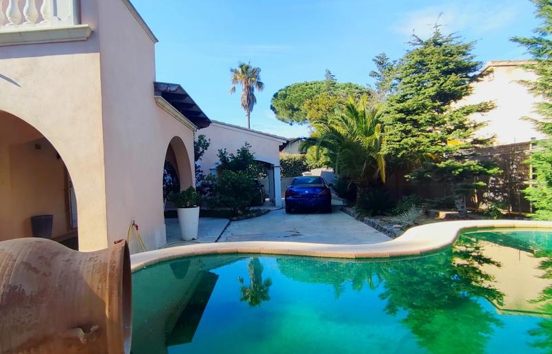 Maison - 175 m² - 6 pièces