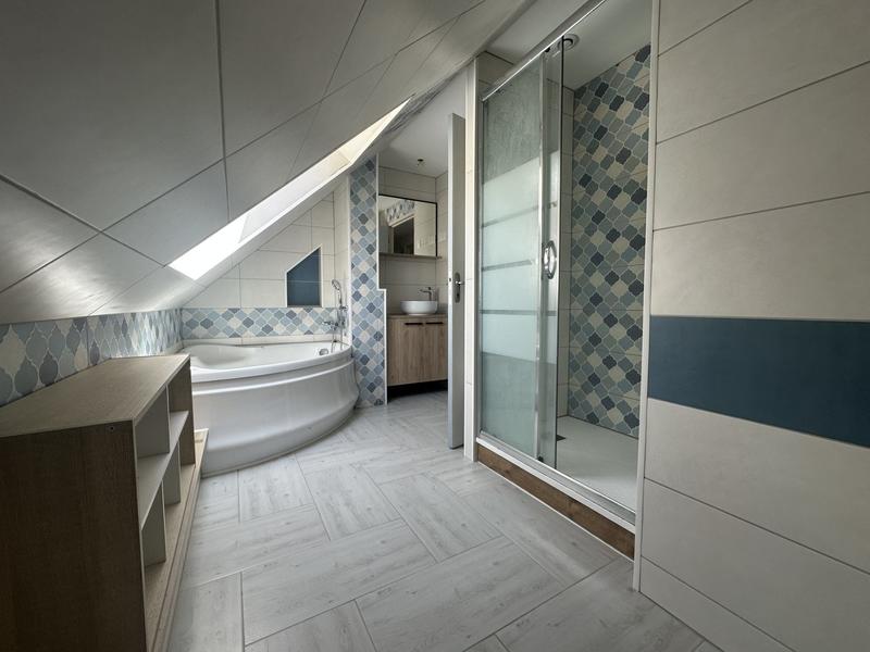 Maison - 182 m² - 8 pièces