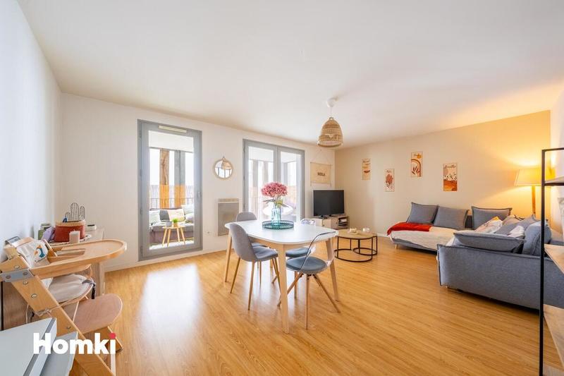 Appartement - 75 m² - 3 pièces