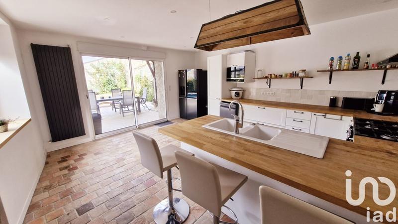 Maison - 215 m² - 7 pièces