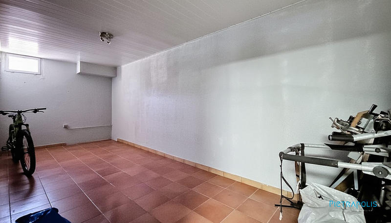 Maison - 137 m² - 6 pièces