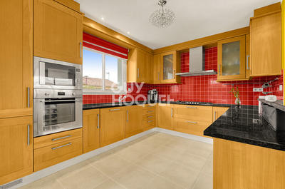 Maison - 136 m² - 5 pièces