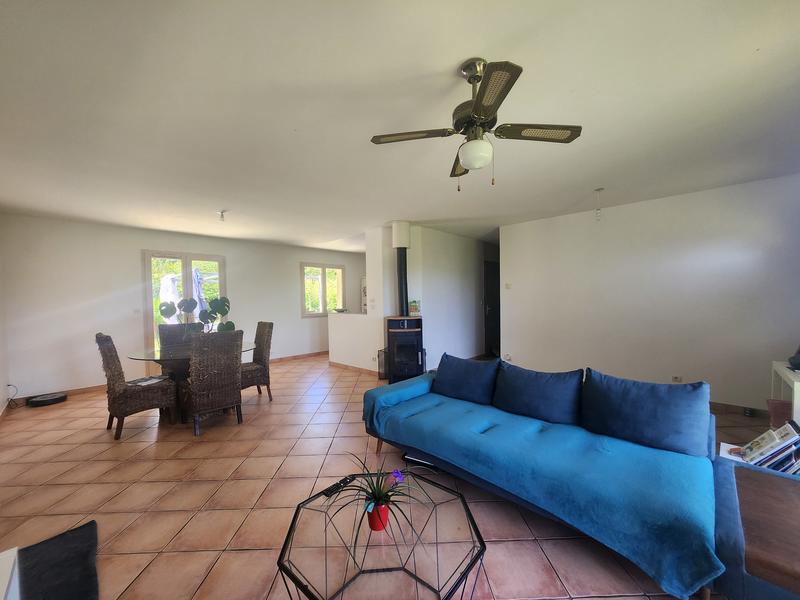 Maison - 99 m² - 5 pièces