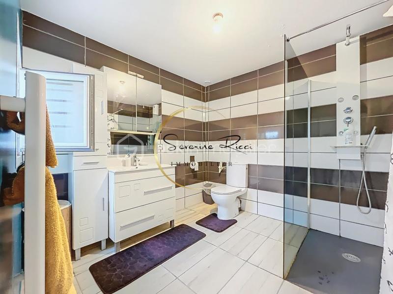 Maison - 145 m² - 7 pièces