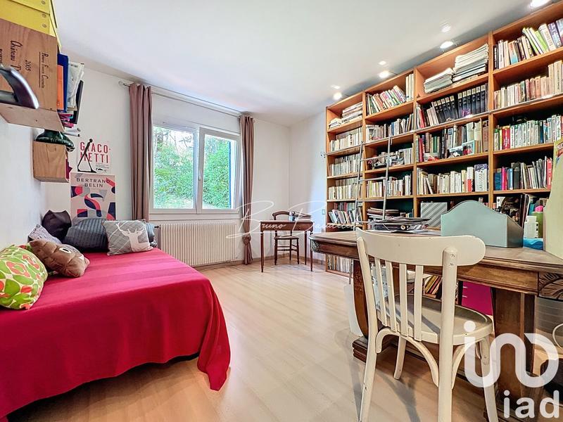 Maison - 200 m² - 6 pièces