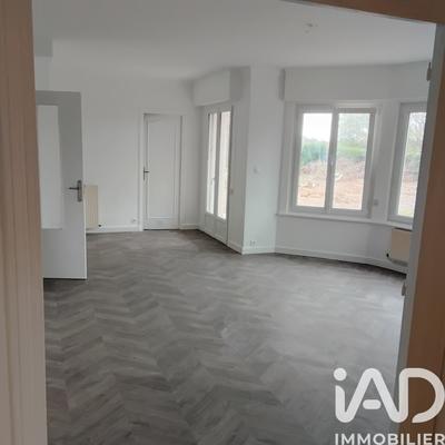 Maison - 80 m² - 4 pièces