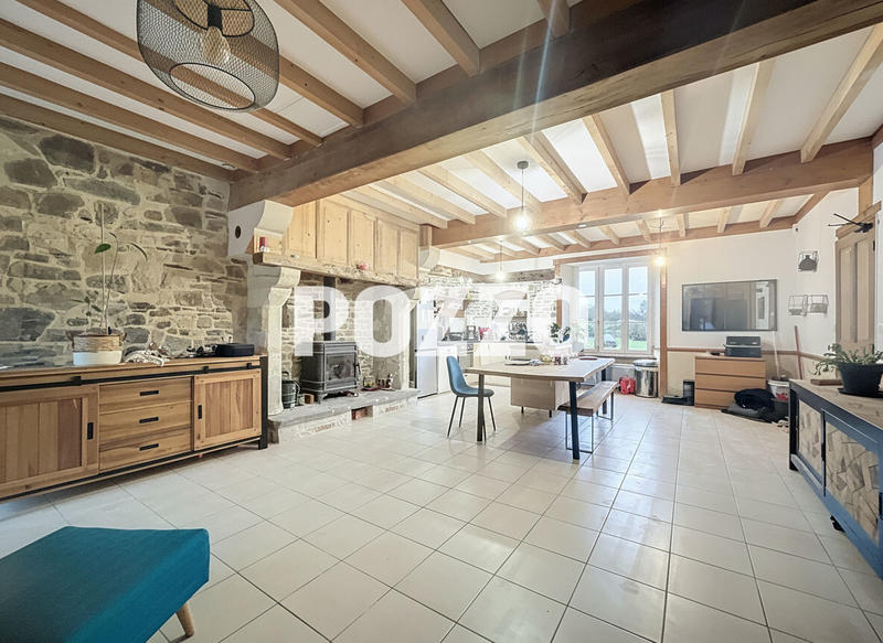 Maison - 224 m² - 6 pièces