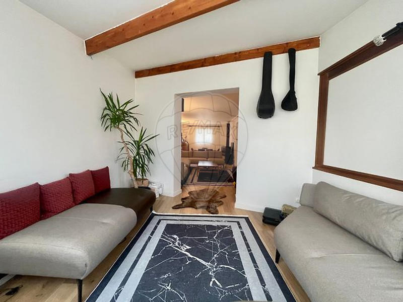 Maison - 180 m² - 7 pièces