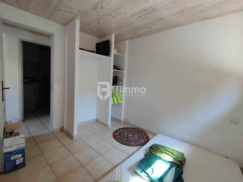 Immeuble - 113 m² - 6 pièces