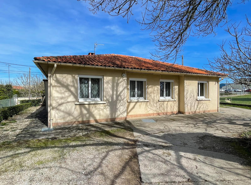 Maison - 99 m² - 5 pièces