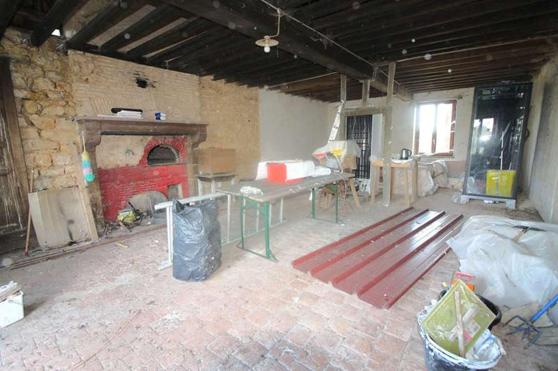 Maison - 200 m² - 2 pièces