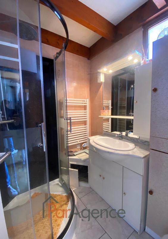 Appartement - 60 m² - 4 pièces