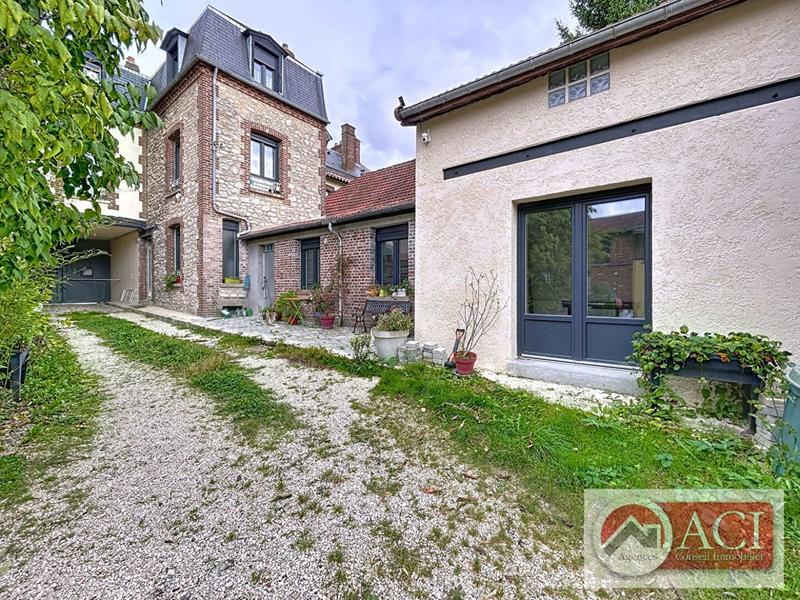 Maison - 140 m² - 7 pièces