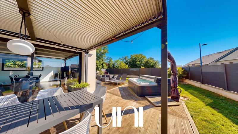 Maison - 155 m² - 7 pièces