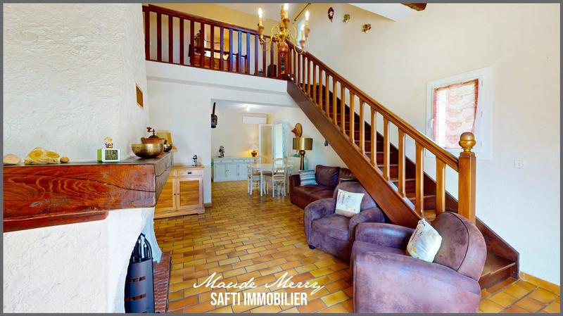 Maison - 115 m² - 5 pièces