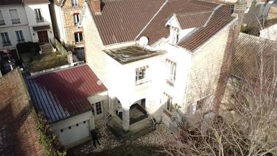 Maison - 153 m² - 7 pièces