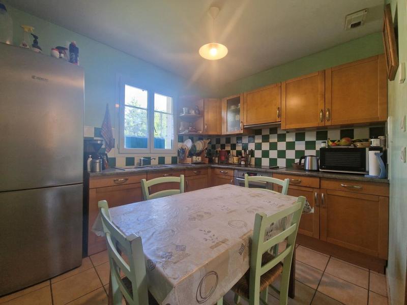 Maison - 93 m² - 4 pièces