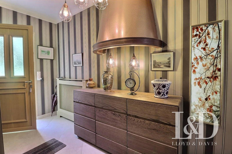 Maison - 425 m² - 14 pièces