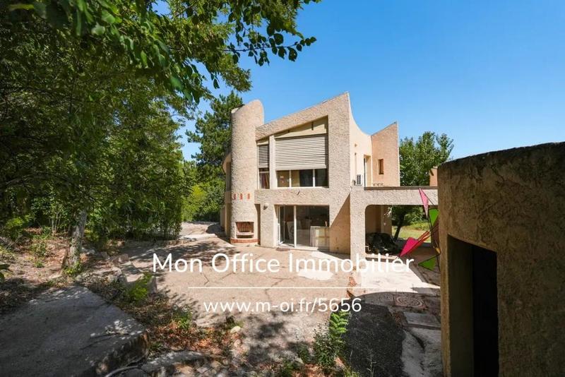 Maison - 145 m² - 4 pièces