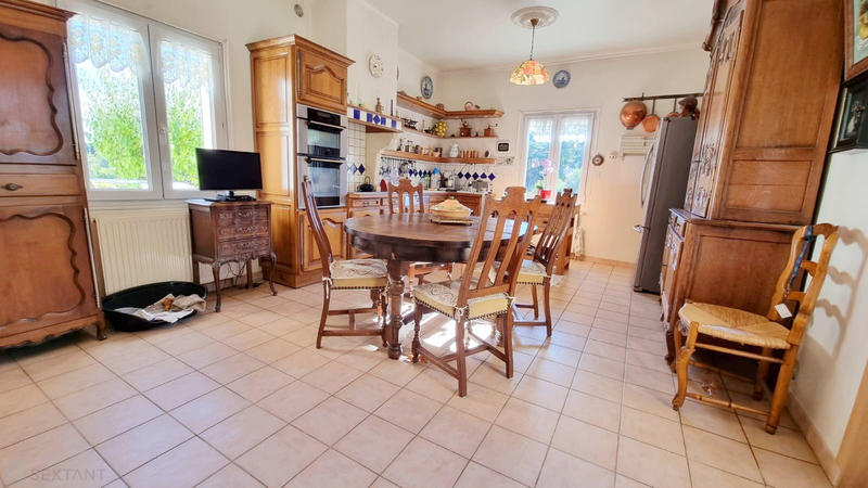 Maison - 200 m² - 6 pièces