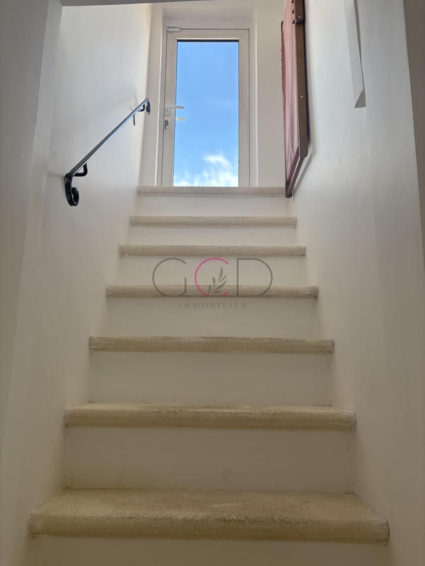 Appartement - 128 m² - 3 pièces