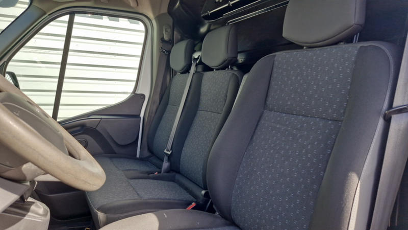 Opel Movano Fourgon f3300 l2h2 135 ch biturbo