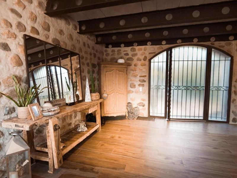 Demeure - 205 m² - 4 pièces