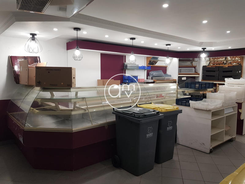 Fonds de commerce - Local commercial - 180 m²