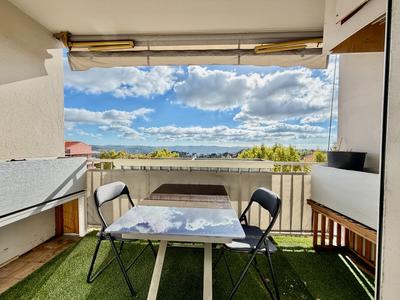 Appartement - 80 m² - 4 pièces