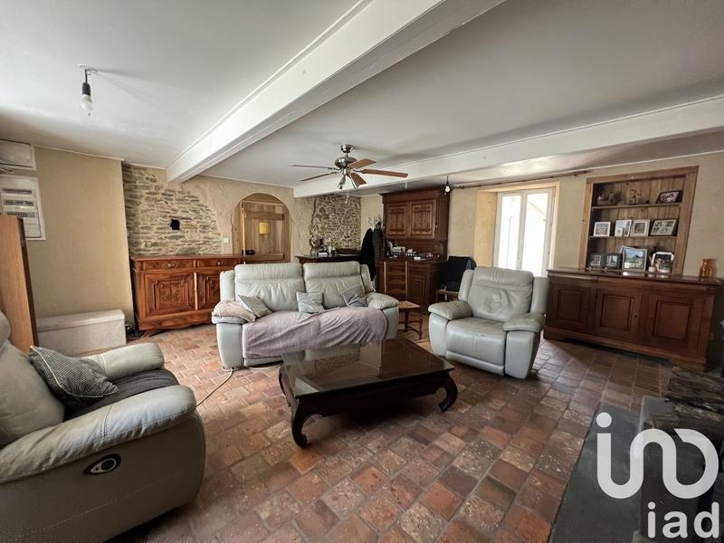 Maison - 220 m² - 5 pièces