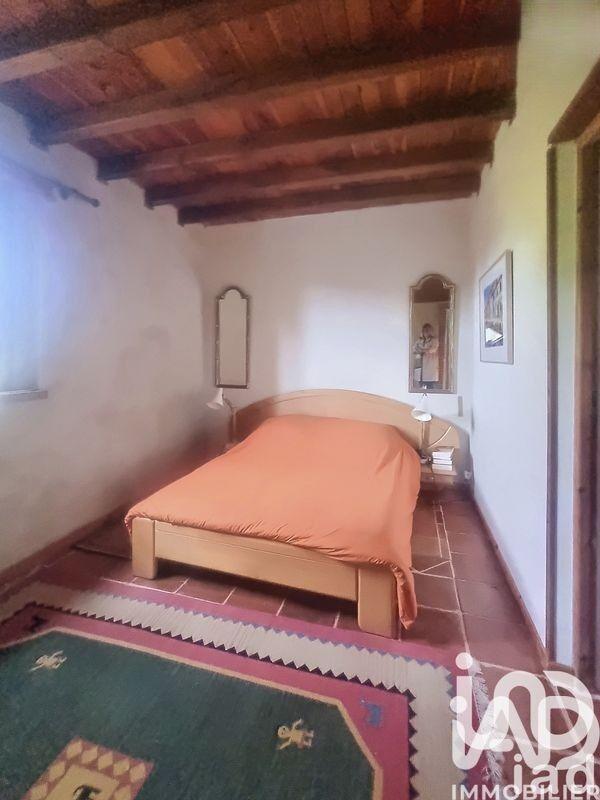 Maison - 280 m² - 11 pièces