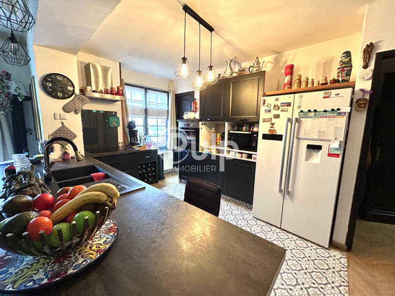 Maison - 160 m² - 8 pièces