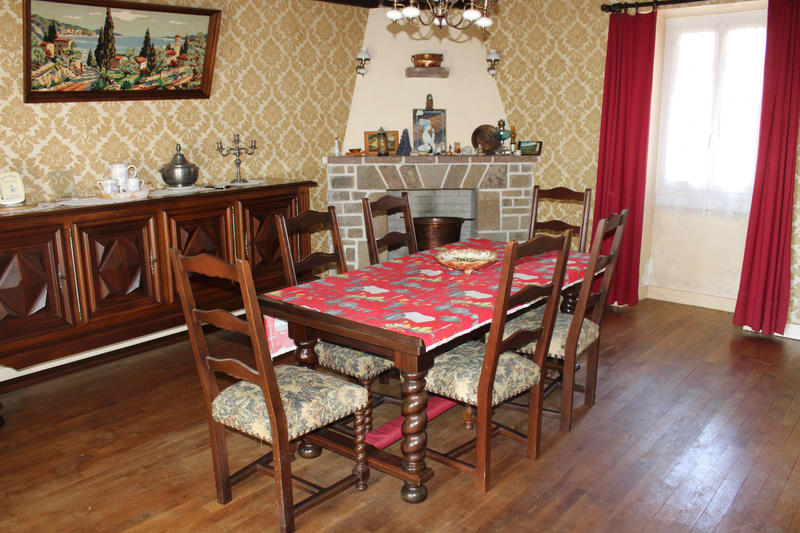 Maison - 98 m² - 4 pièces