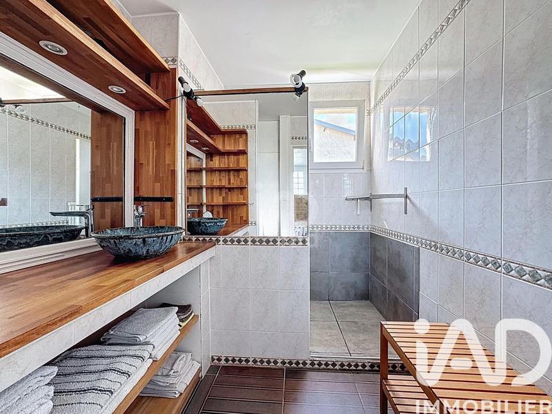 Maison - 161 m² - 5 pièces