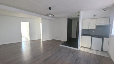 Appartement - 64 m² - 2 pièces